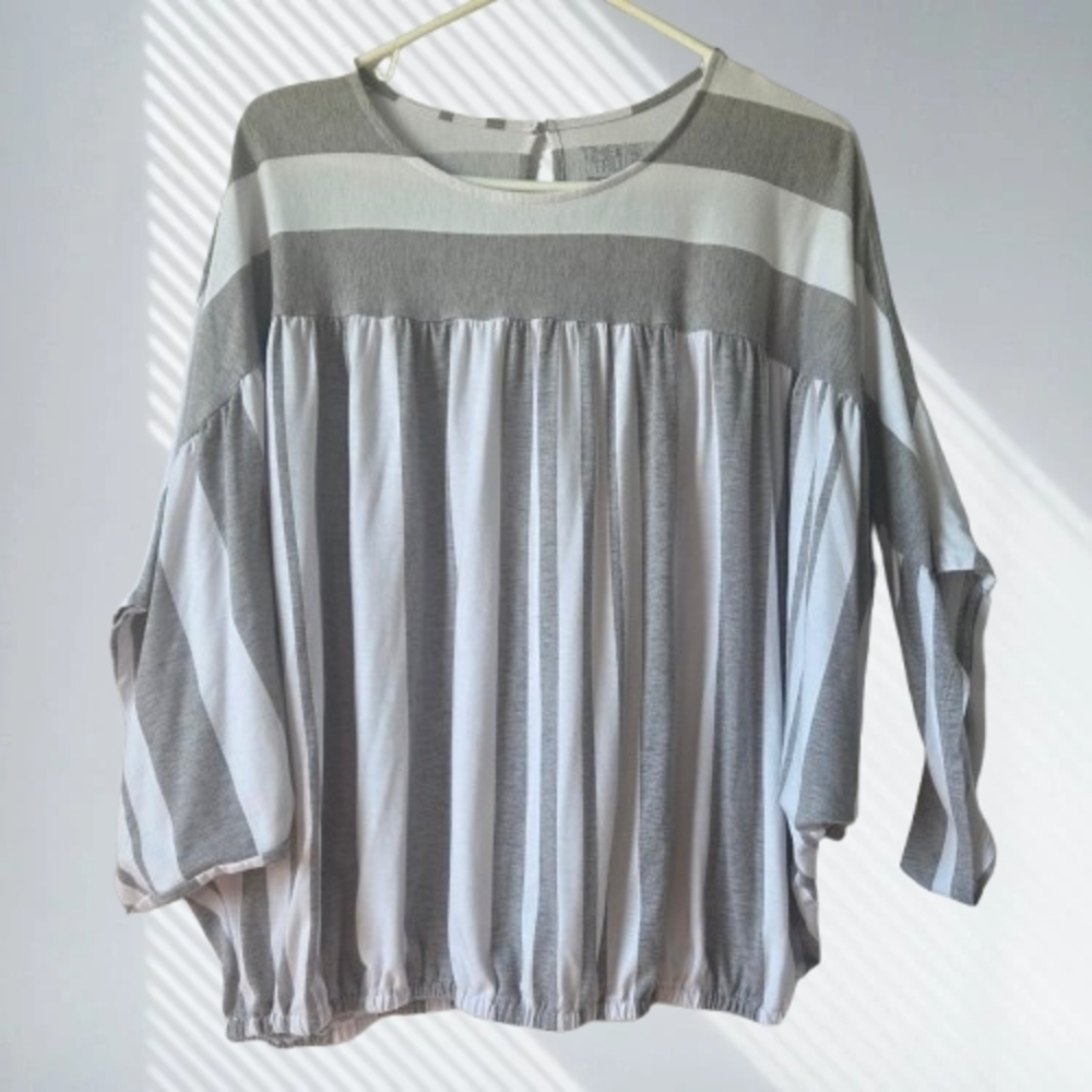 Time and Tru Women's Gray and White Striped Blouse